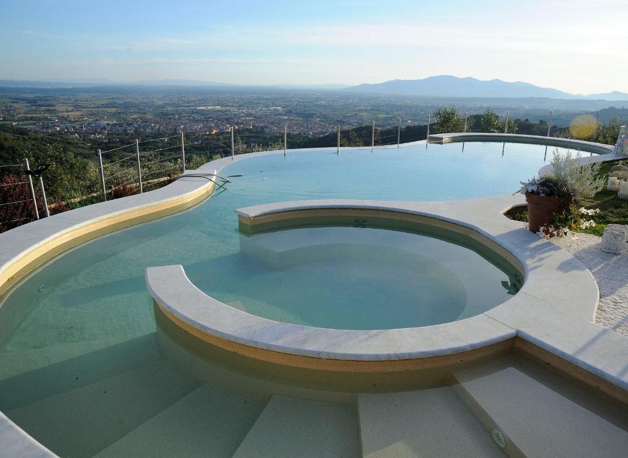 Casa Loretta, Your Luxurious Getaway With Stunning Views Nievole Extérieur photo